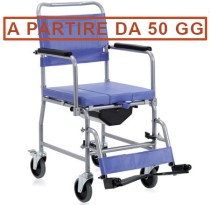 Noleggio sedia comoda con ruote piroettanti